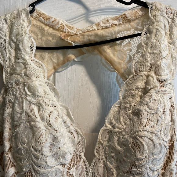 Jasz lace white dress. - Picture 2 of 6